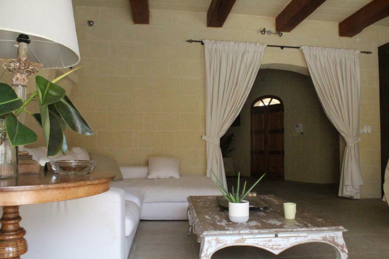 Tonella Bed & Breakfast